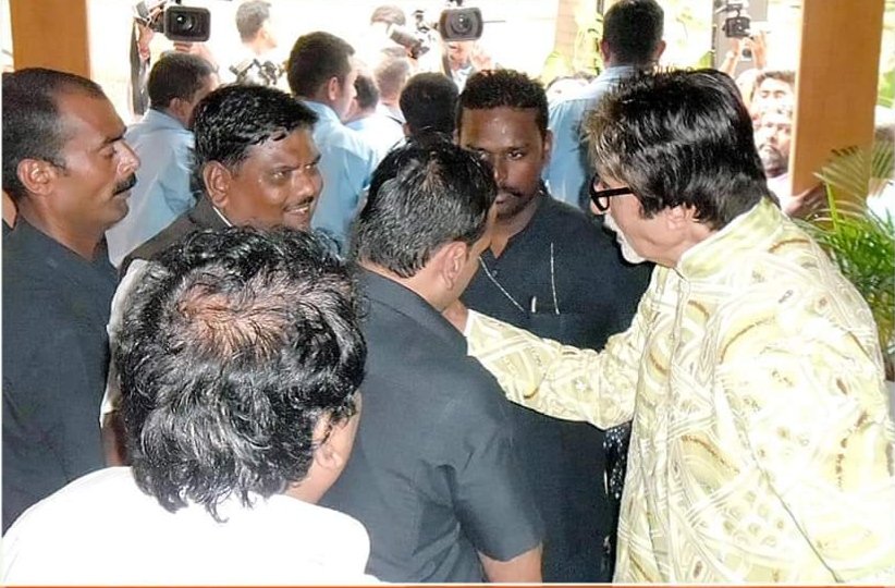 Dr. Balasaheb Kumawat extending birthday greetings to legendary Indian film icon Amitabh Bachchan at Jalsa, Mumbai, and sharing the vision and impact of the Jeevan Jyoti De-Addiction Mission.